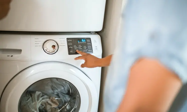 can you wash fabric painted with acrylics in a washing machine