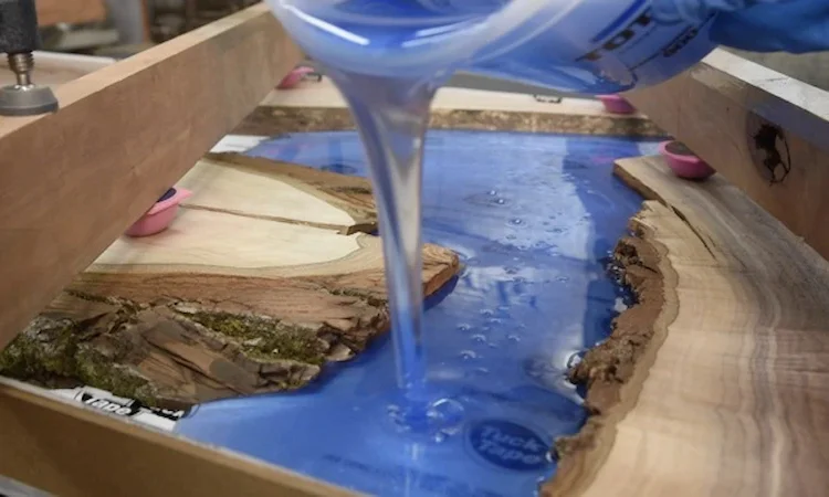 how to get epoxy resin off hands